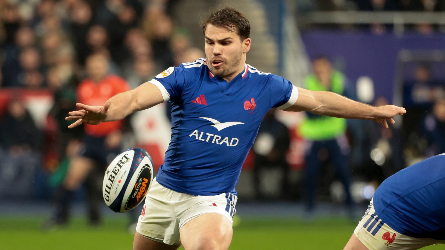 frankrike vs england rugby: influencern planerar ett galet evenemang som du inte vill missa!
